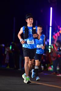 BIB: 43529, 41750
                            <button type="button" onclick="openModal(20789917)" class="btn btn-primary btn-sm float-right btn-popup" data-toggle="modal" data-target=".modal-high-quality">
                        <i class="fas fa-shopping-cart"></i> Add to Cart
                    </button>
                                            <button type="button" onclick="isThisMe(20789917, true)" class="btn btn-success btn-sm float-right btn-popup btn-isme hidden" data-toggle="tooltip" data-placement="bottom" title="นี่คือรูปของคุณใช่ไหม คลิกที่นี่เพื่อเอาเข้าอัลบั้ม">
                        <i class="fas fa-plus"></i> Add to album
                    </button>
                    <button type="button" onclick="isThisMe(20789917, false)" class="btn btn-warning btn-sm float-right btn-popup btn-isnotme hidden">
                        <i class="fas fa-ban"></i> Remove from album
                    </button>